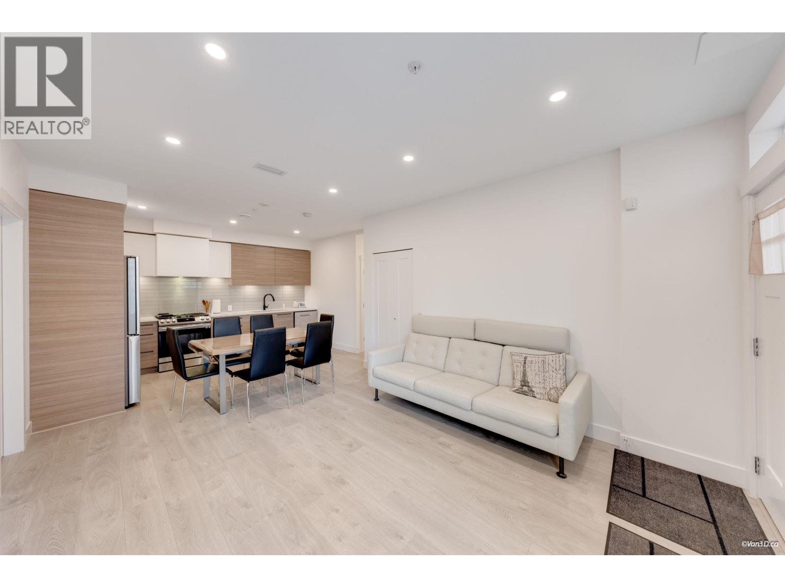 9 8888 Spires Road Property Photo 11