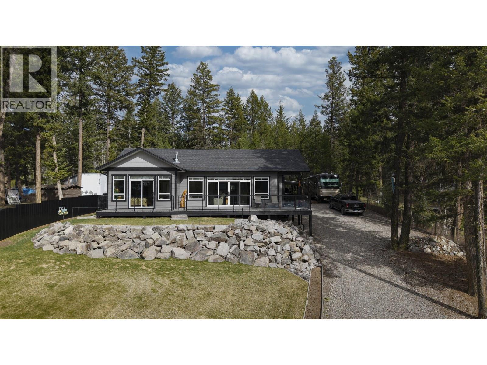3779 Emerald Crescent Property Photo 1