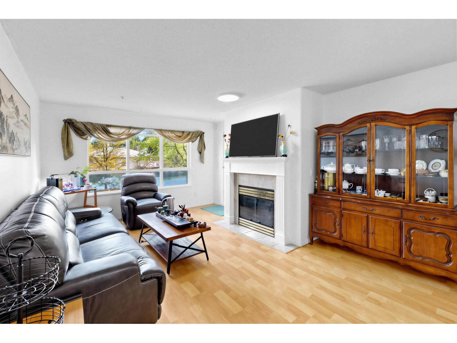 232 13880 70 Avenue Property Photo 6