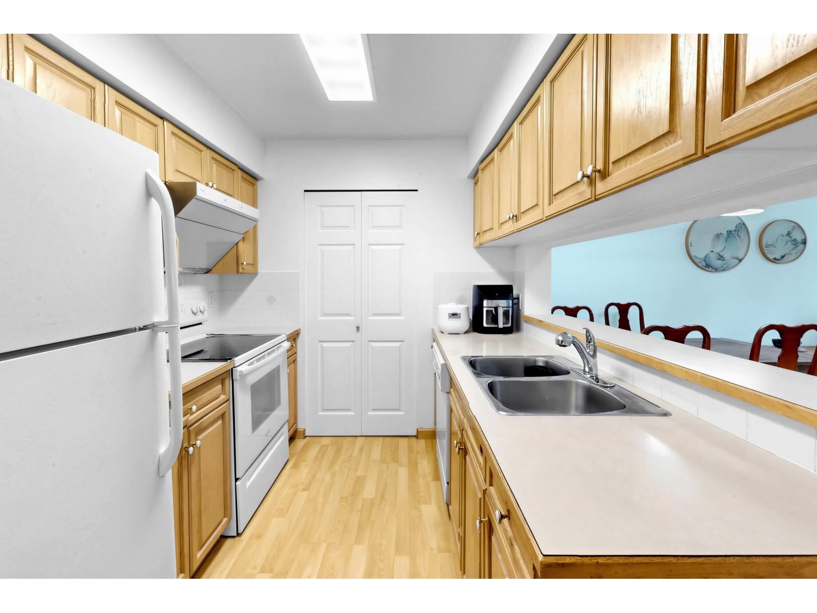 232 13880 70 Avenue Property Photo 13