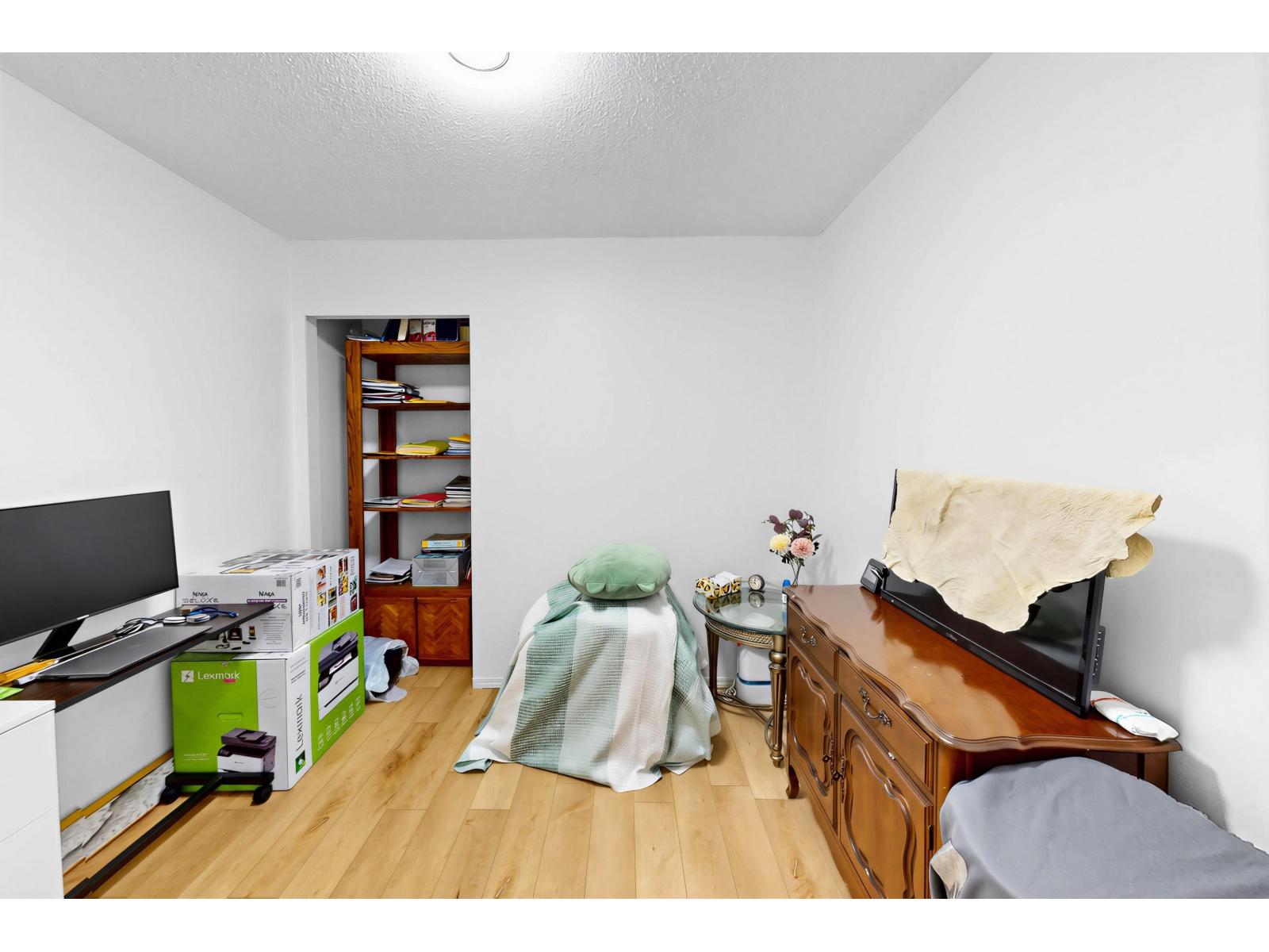232 13880 70 Avenue Property Photo 24