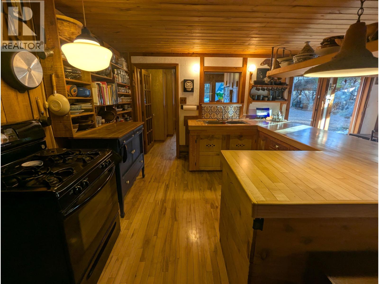 7133 Adams Road Property Photo 6