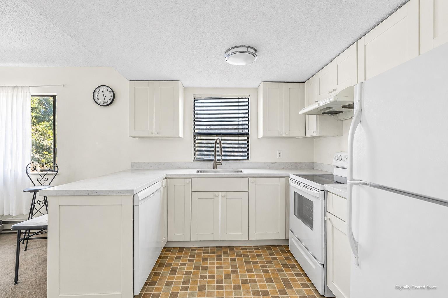 204 7119 133 Street Property Photo 11