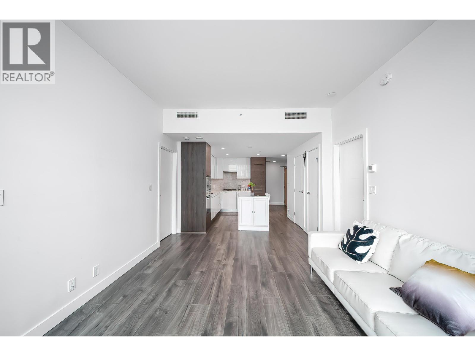 702 4458 Beresford Street Property Photo 11