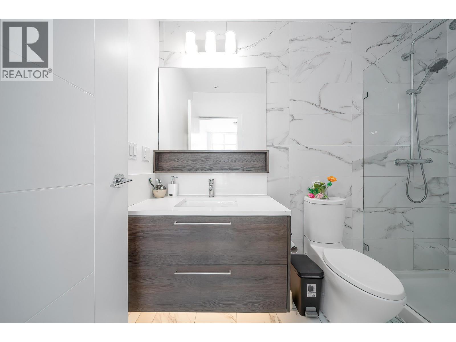 702 4458 Beresford Street Property Photo 16