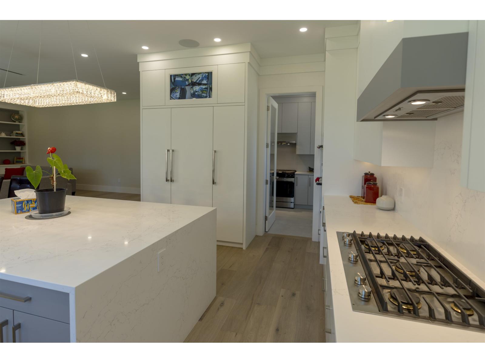 937 160b Street Property Photo 13