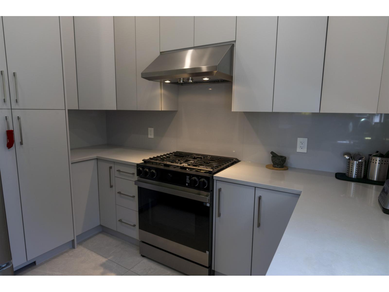 937 160b Street Property Photo 16