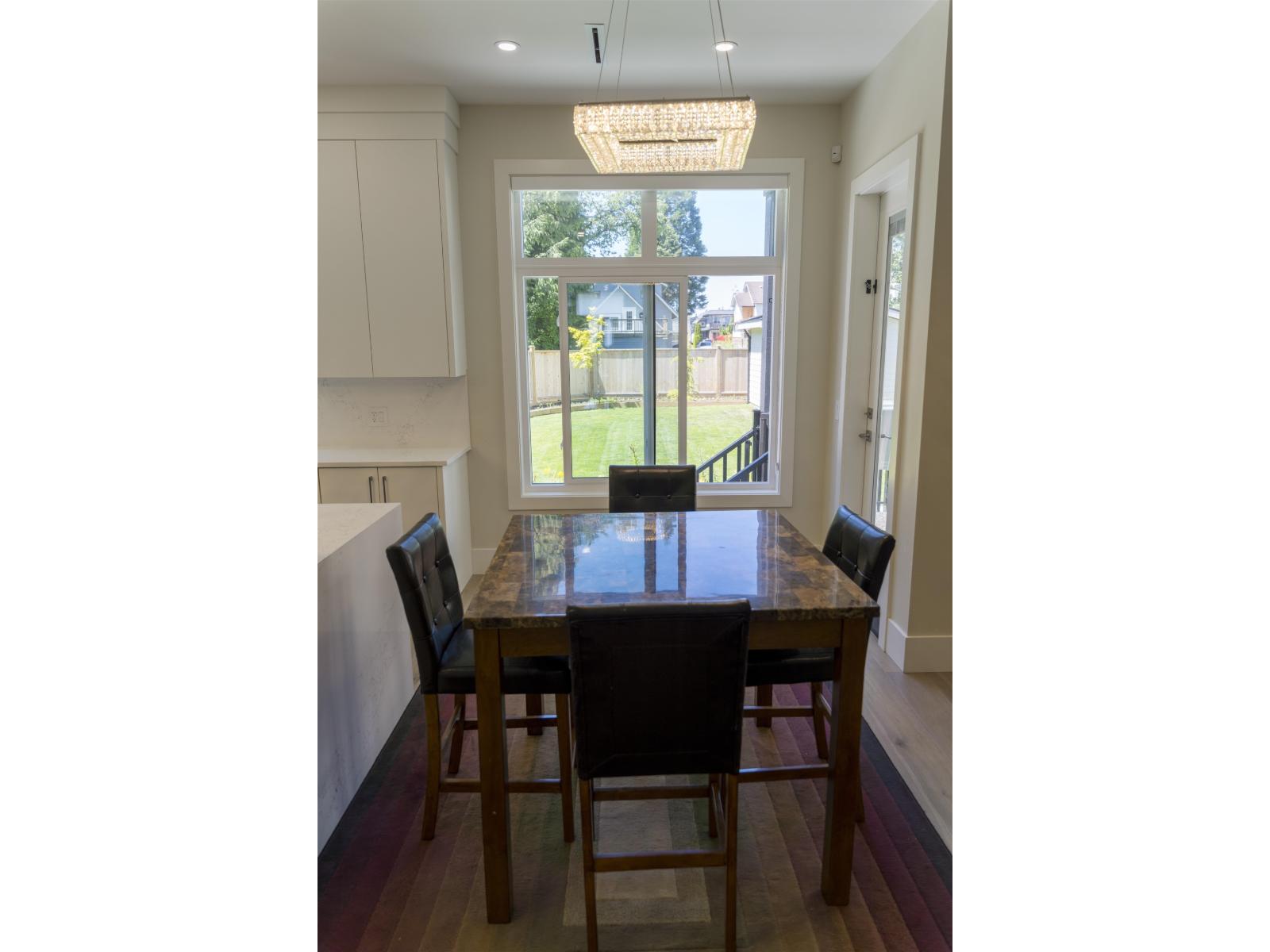 937 160b Street Property Photo 17