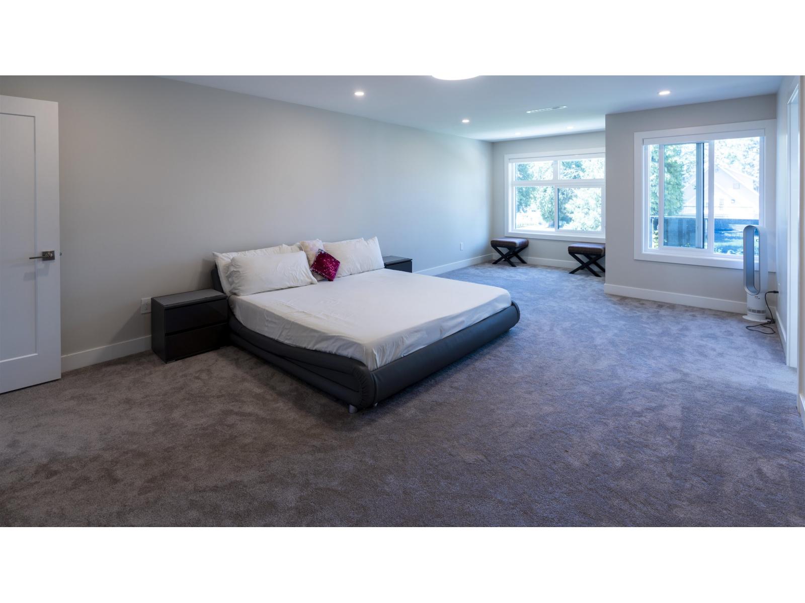 937 160b Street Property Photo 24