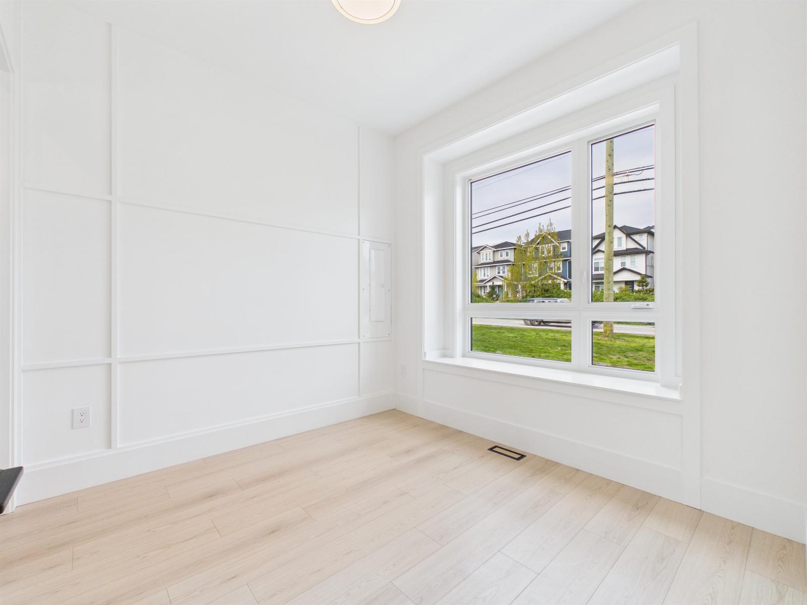16730 16 Avenue Property Photo 15