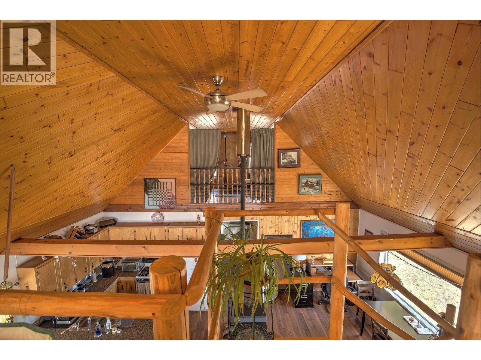 2405 Starlike Lake Road Property Photo 12