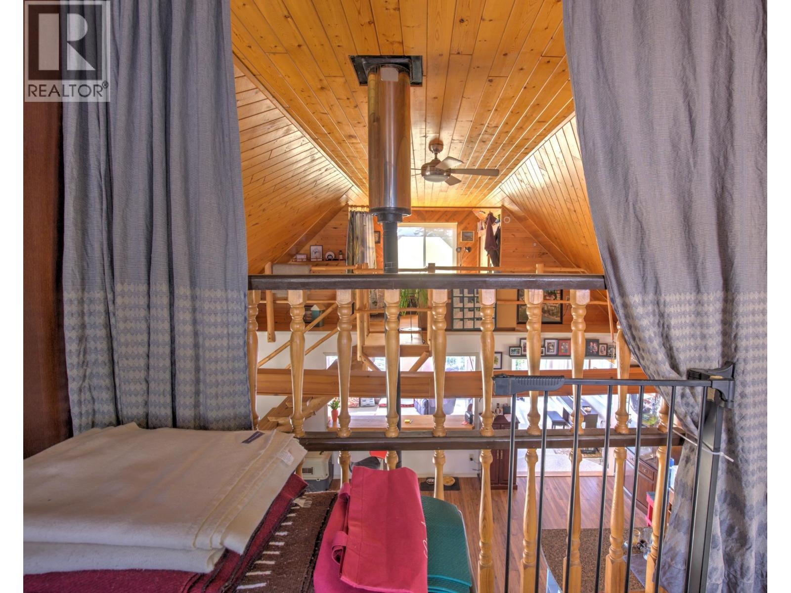 2405 Starlike Lake Road Property Photo 15