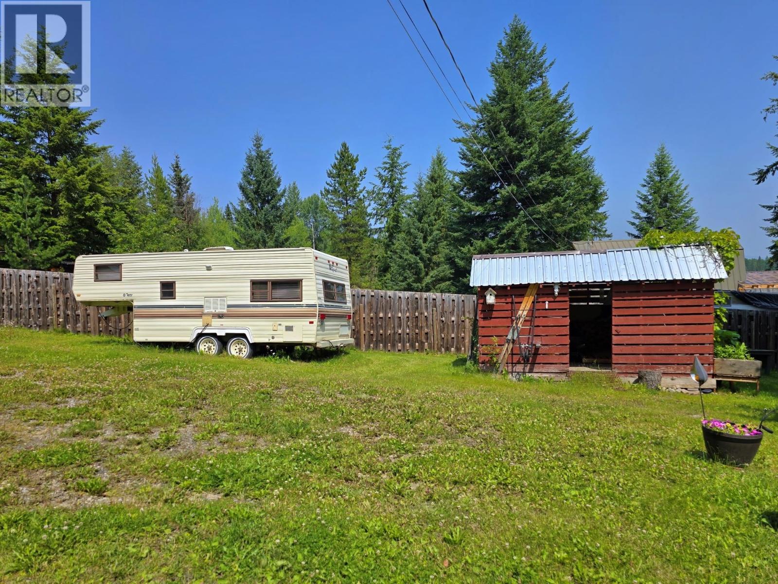 2405 Starlike Lake Road Property Photo 32