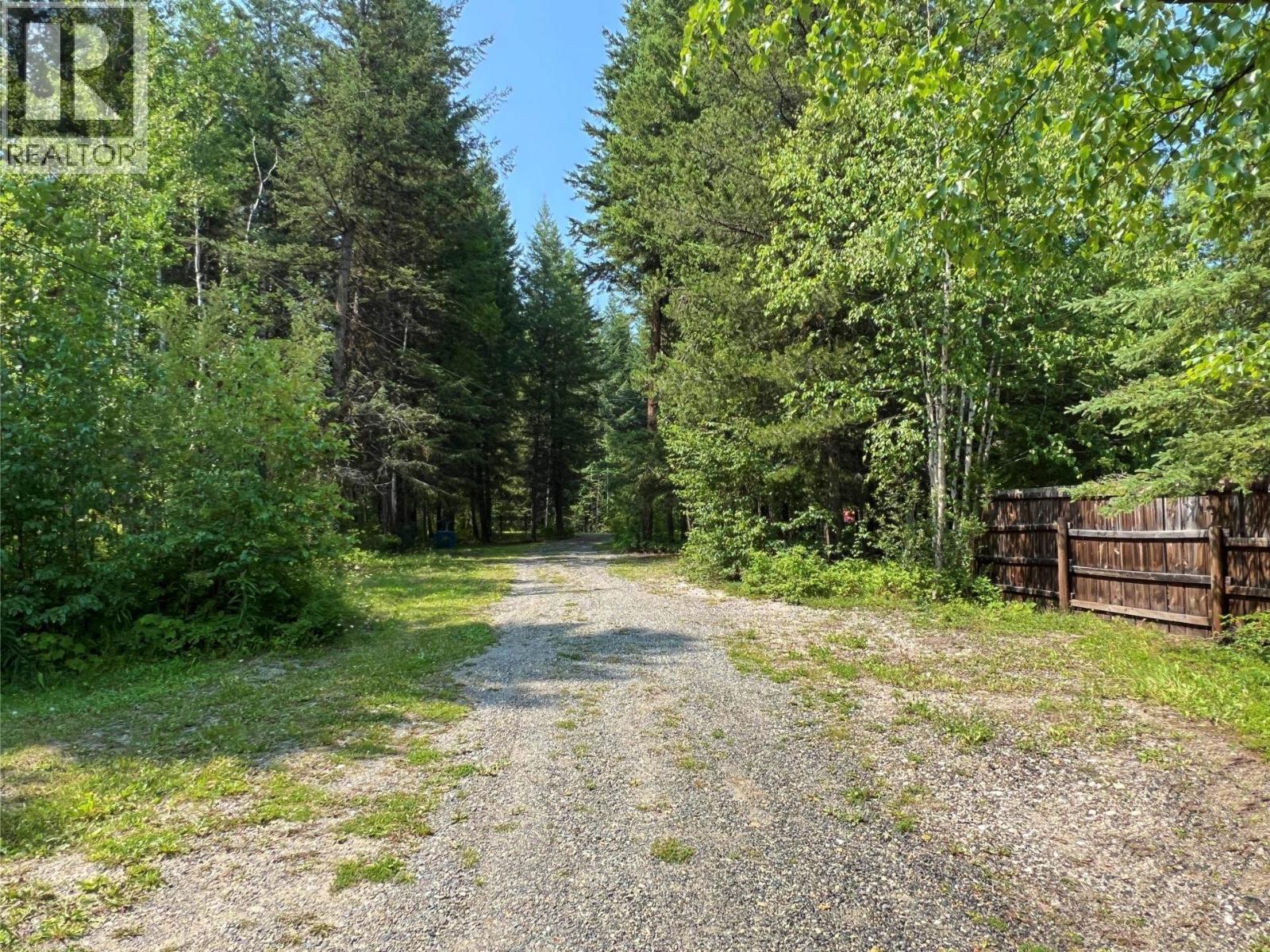 2405 Starlike Lake Road Property Photo 37