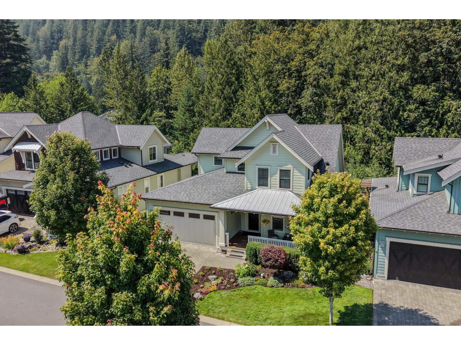 43306 CREEKSIDE Circle Property Photo 1