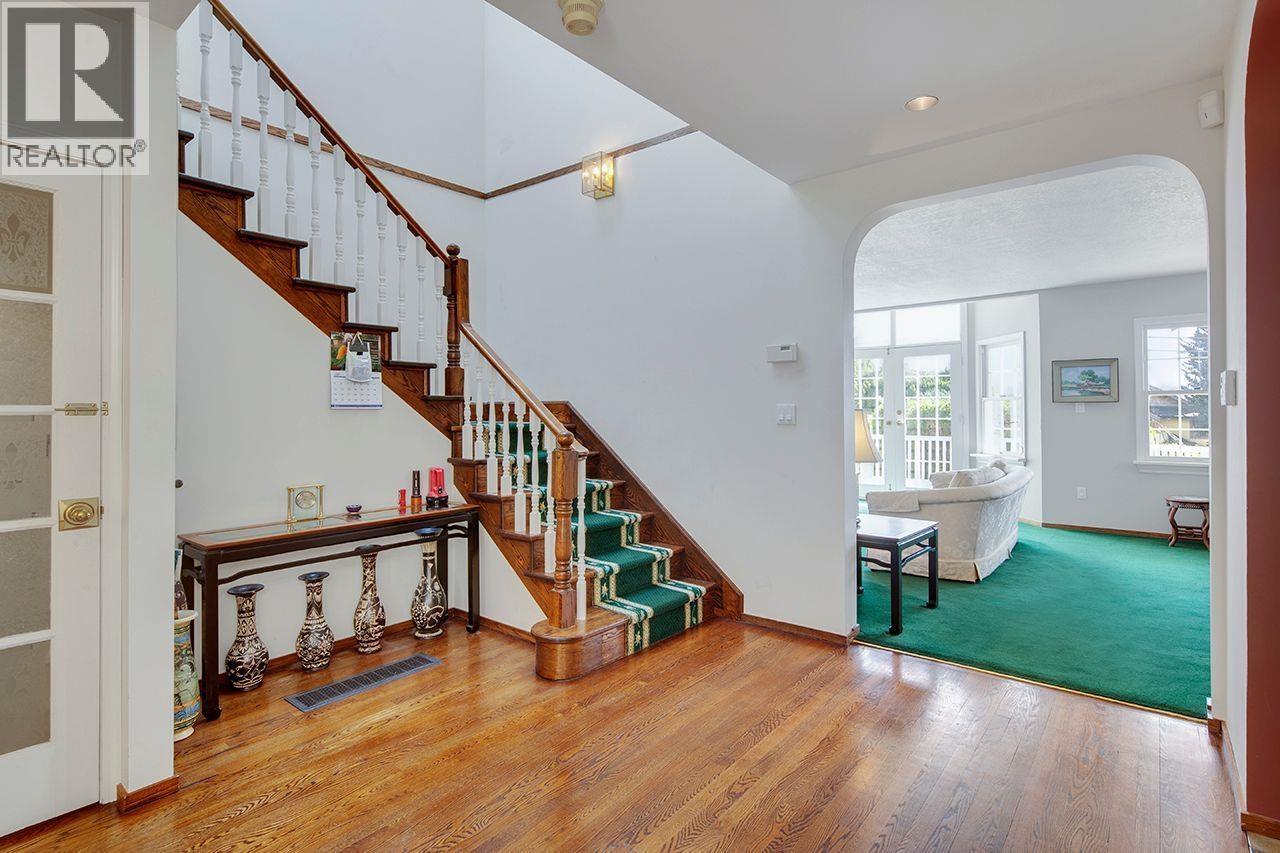 1183 Duchess Avenue Property Photo 14