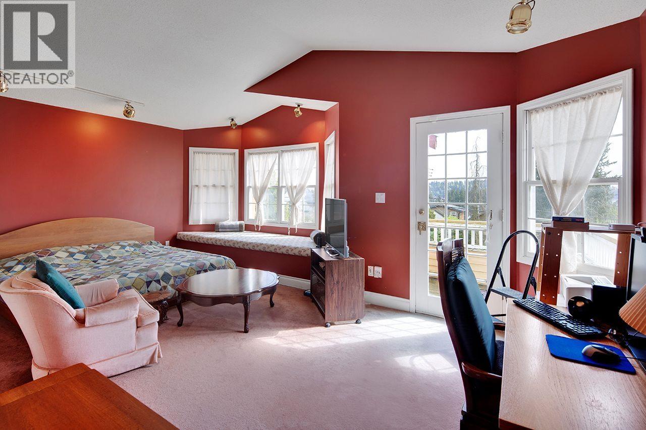 1183 Duchess Avenue Property Photo 15