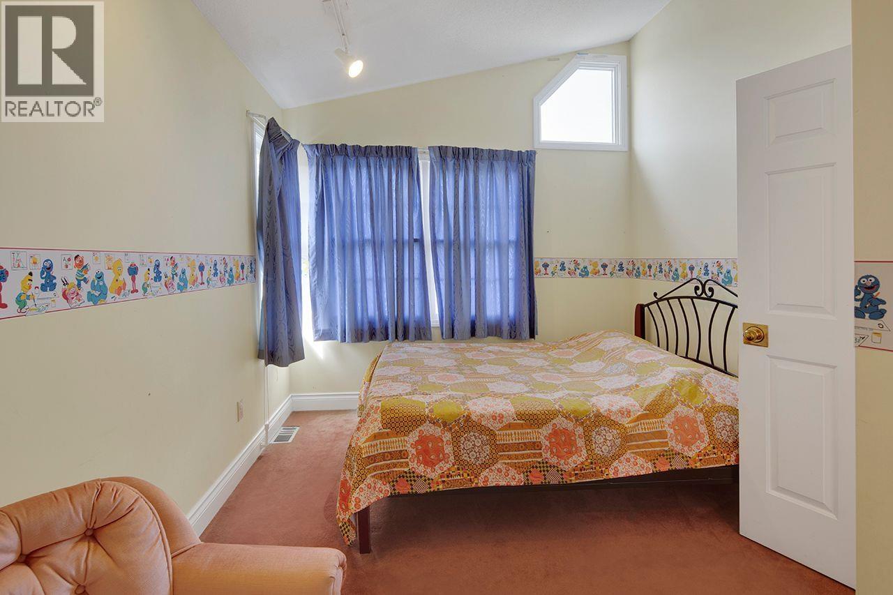 1183 Duchess Avenue Property Photo 20
