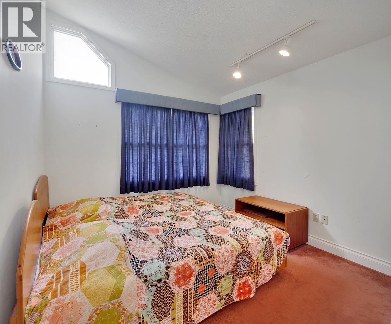1183 Duchess Avenue Property Photo 21