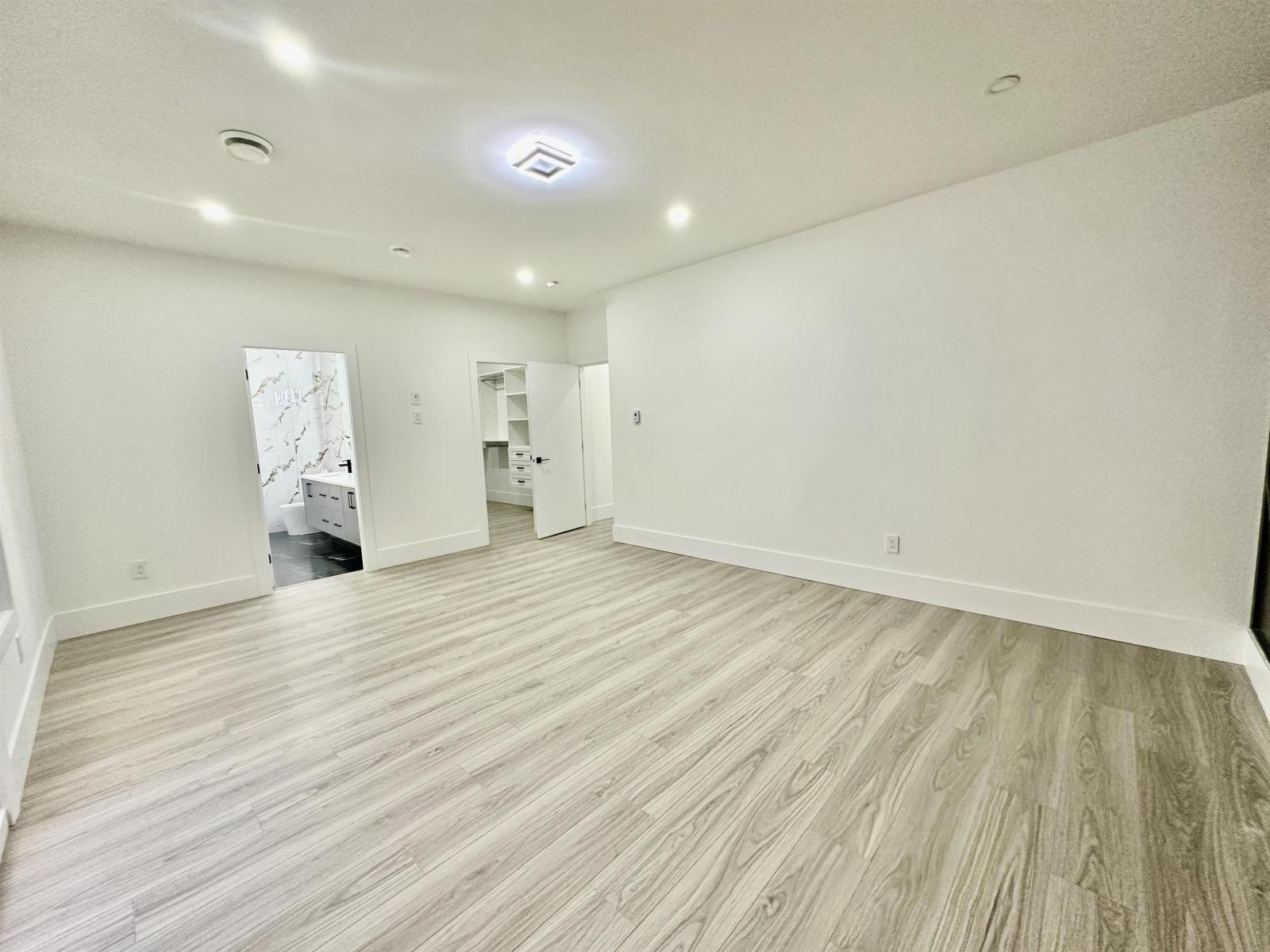 12352 96 Avenue Property Photo 27