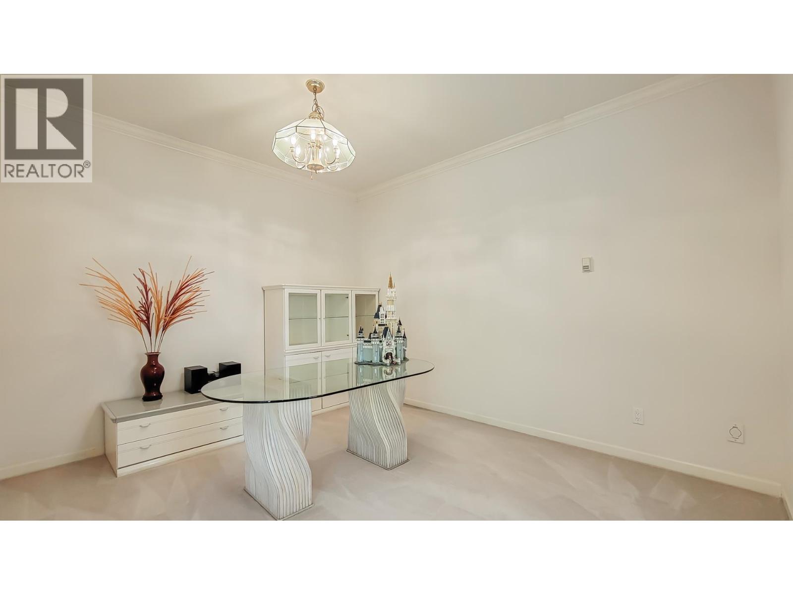 10 8060 St. Albans Road Property Photo 10