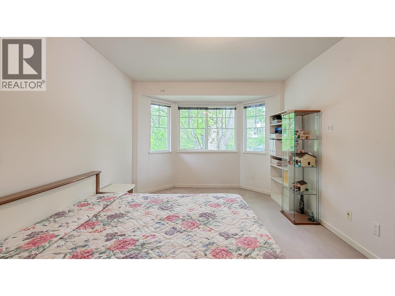 10 8060 St. Albans Road Property Photo 18