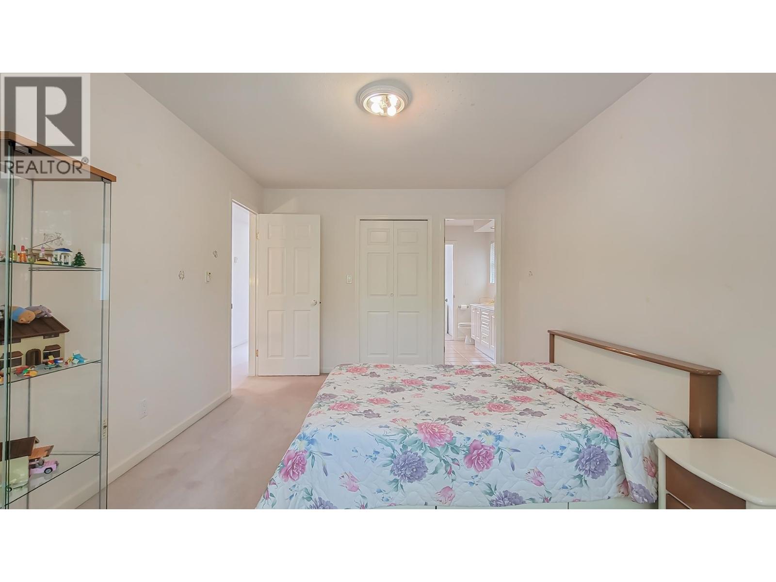 10 8060 St. Albans Road Property Photo 21