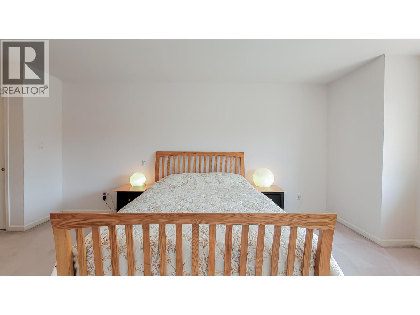 10 8060 St. Albans Road Property Photo 28