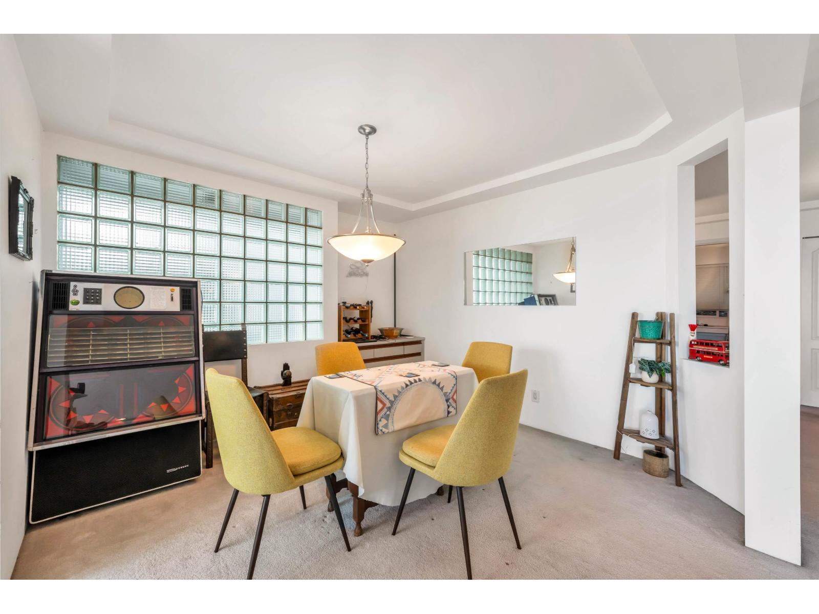 105 15165 Marine Drive Property Photo 13