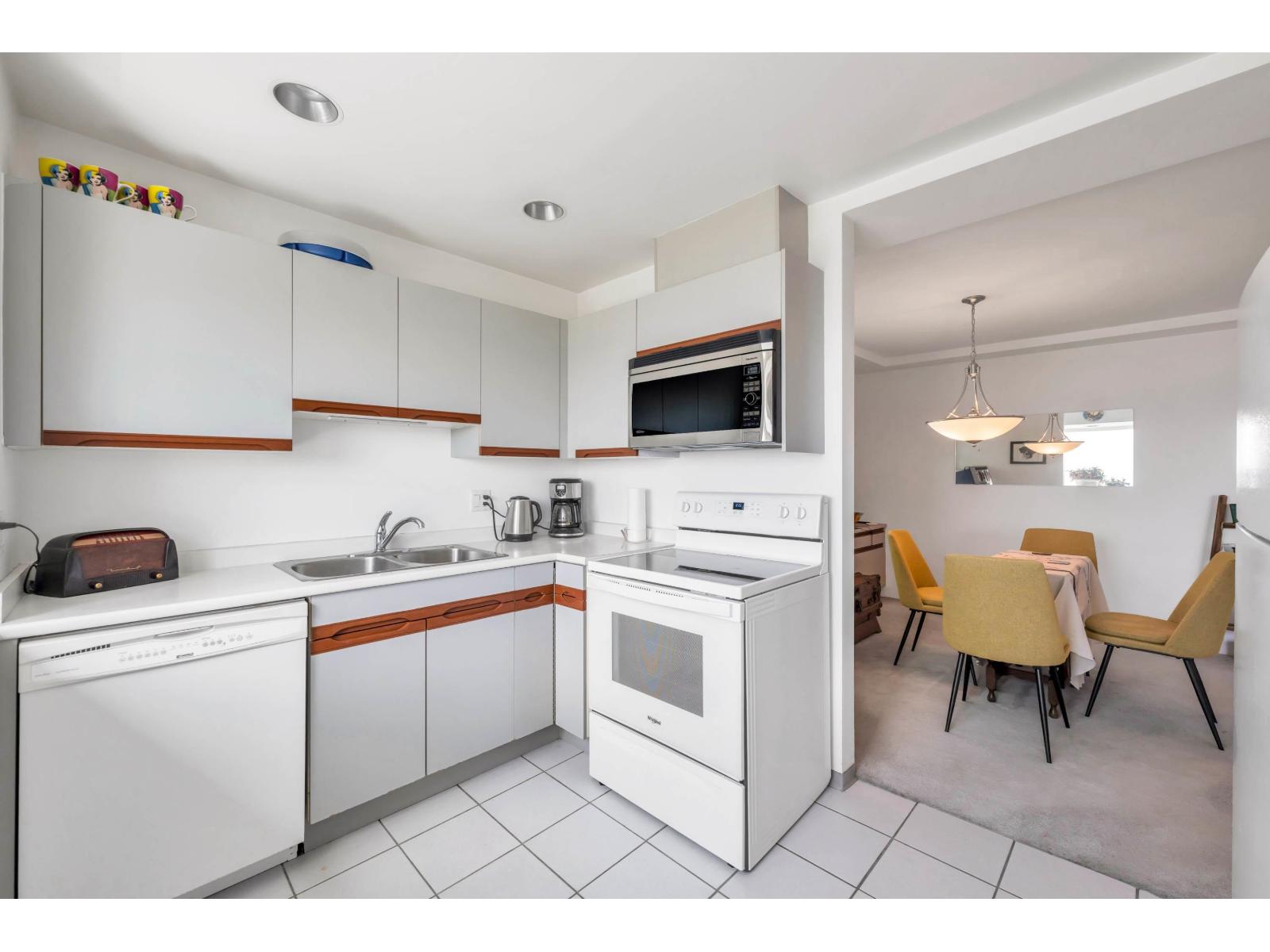 105 15165 Marine Drive Property Photo 19
