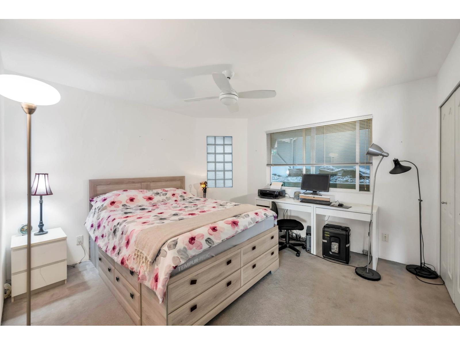 105 15165 Marine Drive Property Photo 25