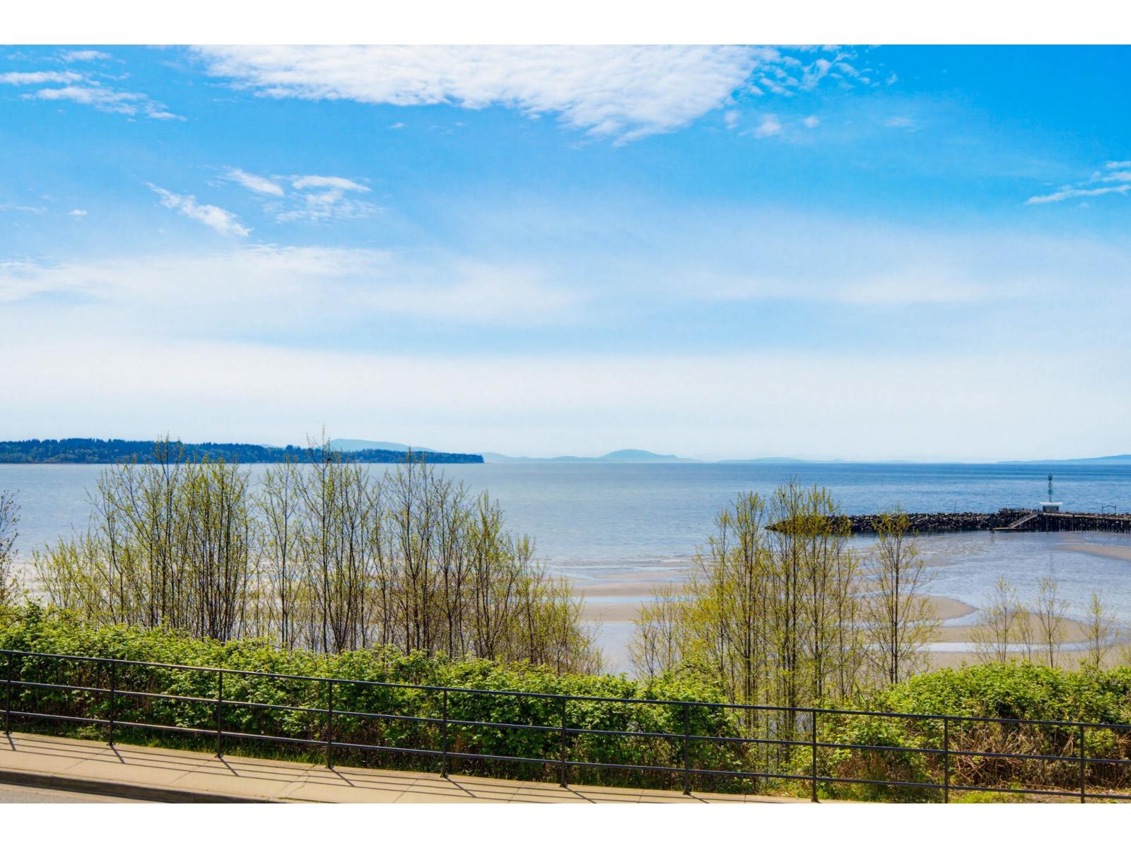 105 15165 Marine Drive Property Photo 32