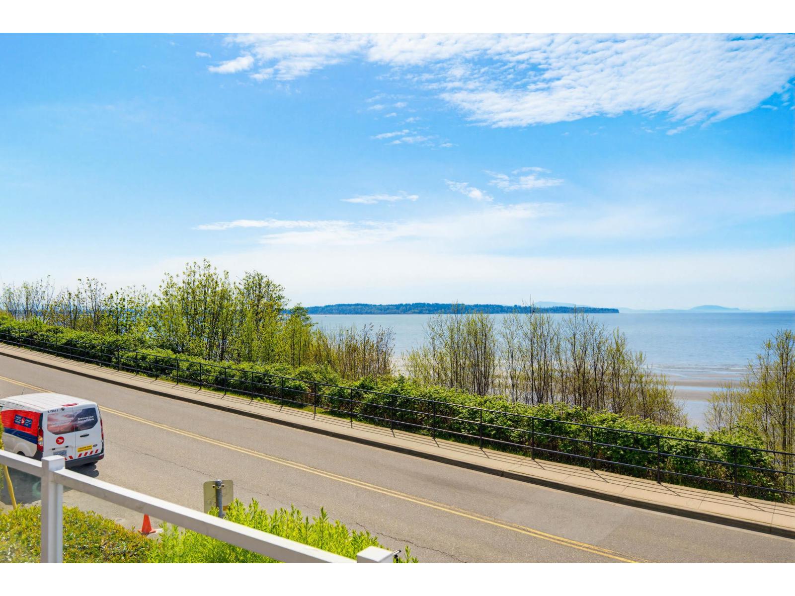 105 15165 Marine Drive Property Photo 34