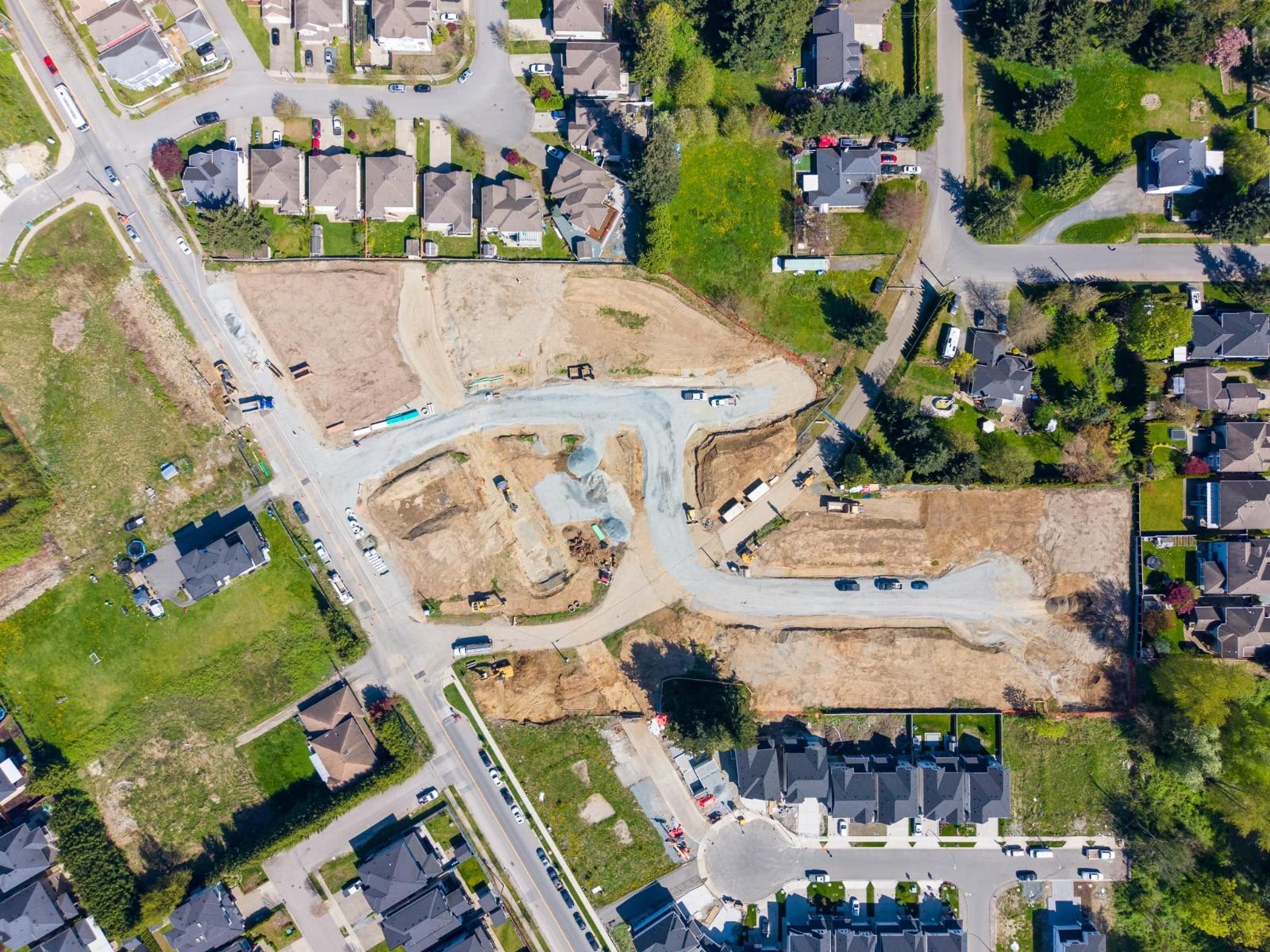 27736 Switch Place Property Photo 4