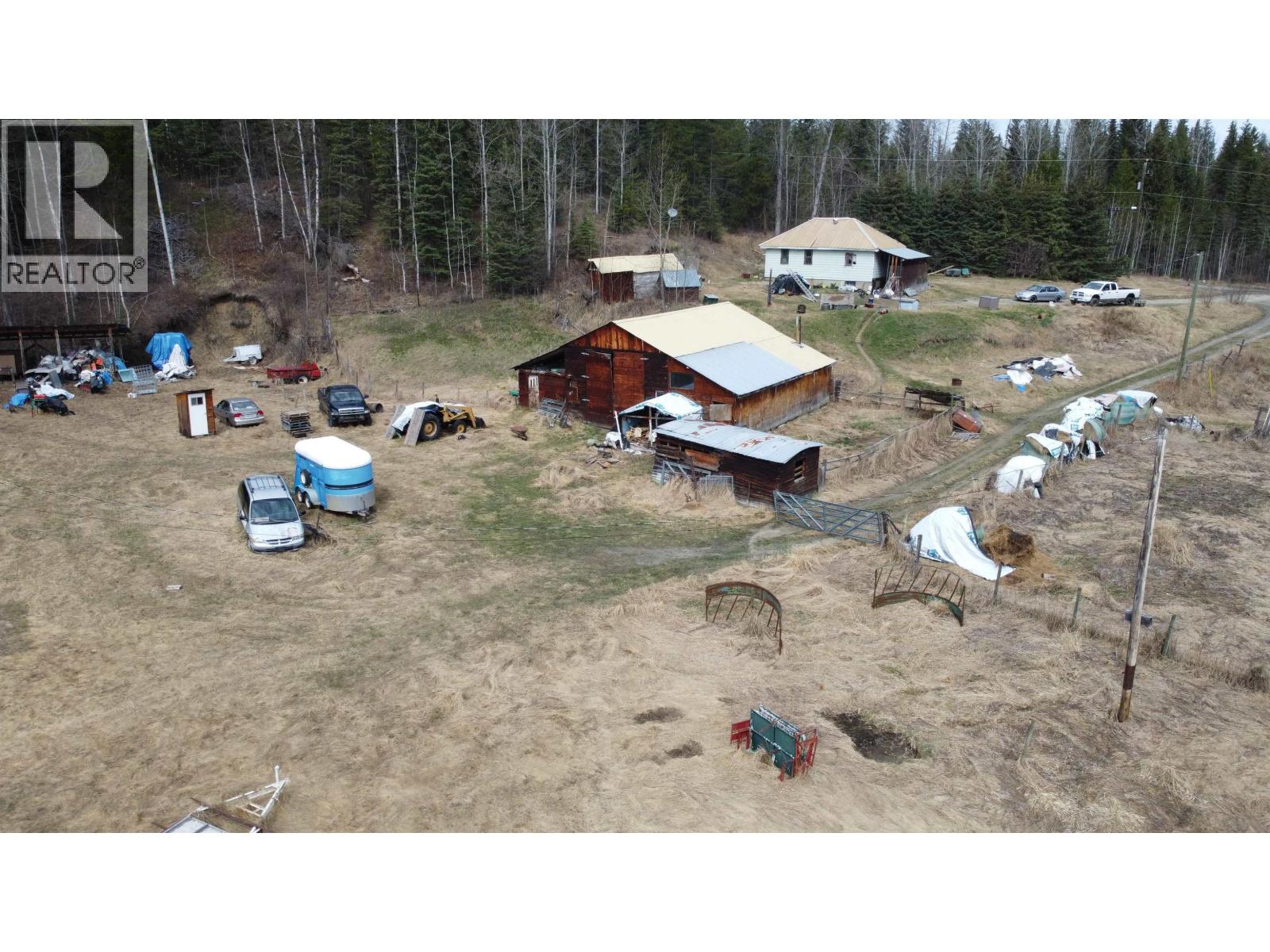 5676 Lowden Road Property Photo 7