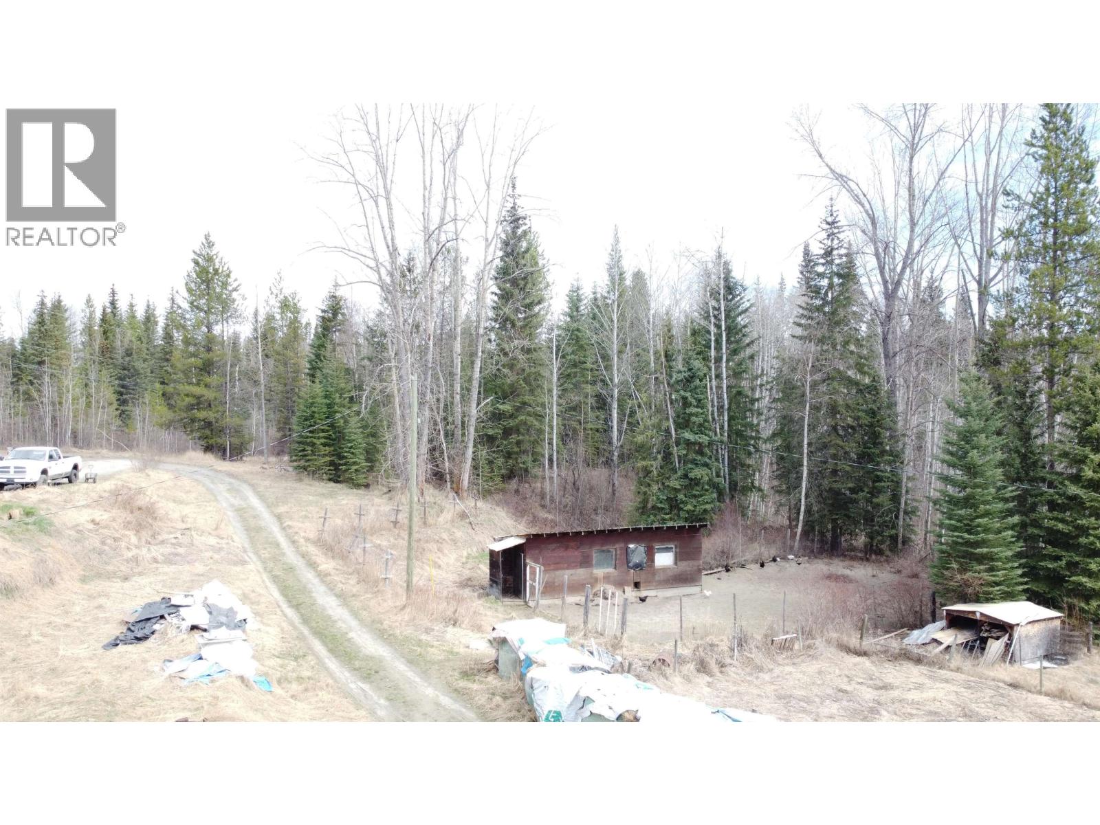 5676 Lowden Road Property Photo 11