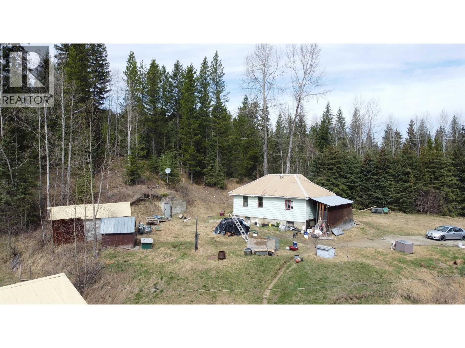 5676 Lowden Road Property Photo 12