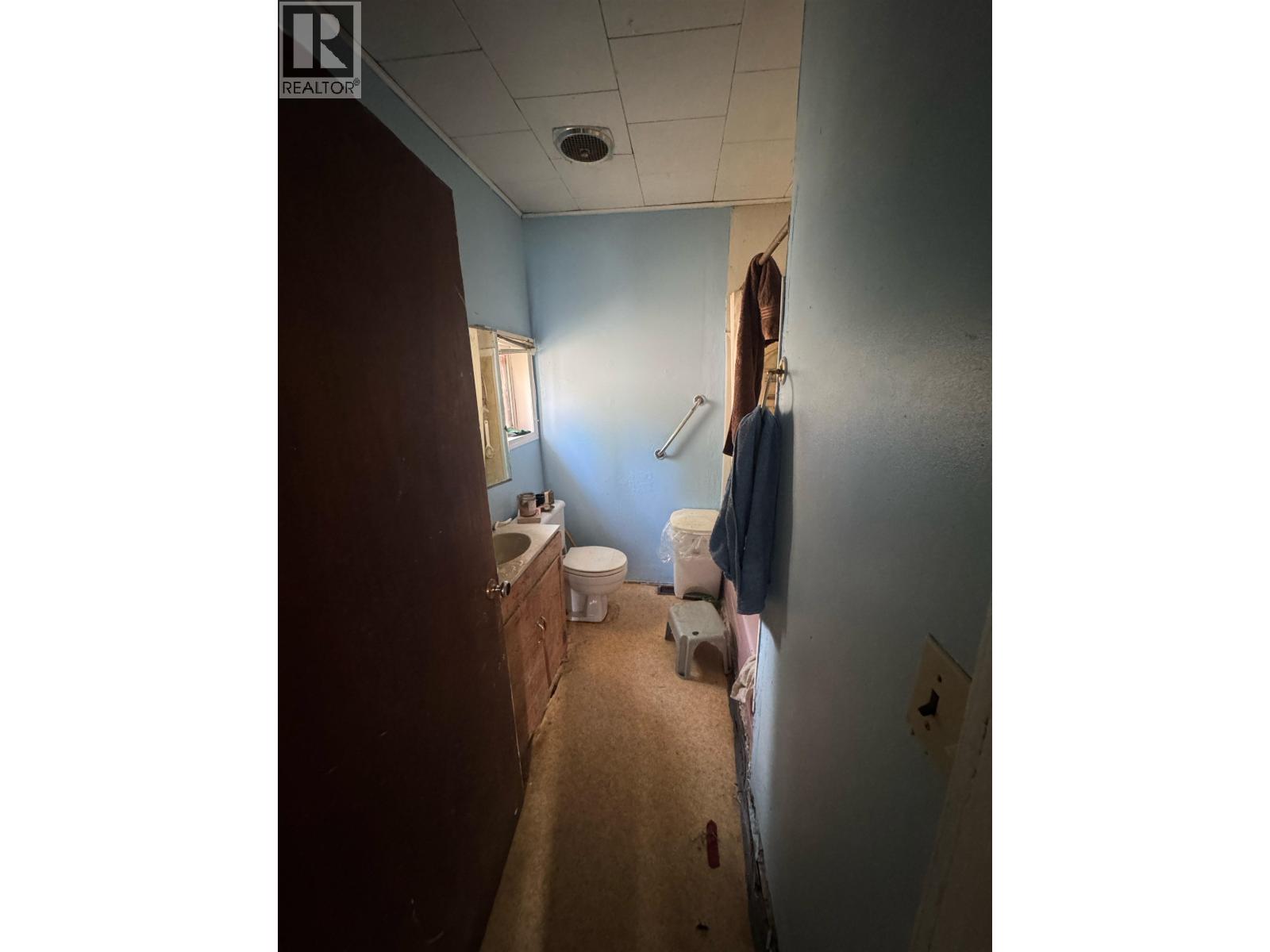5676 Lowden Road Property Photo 15