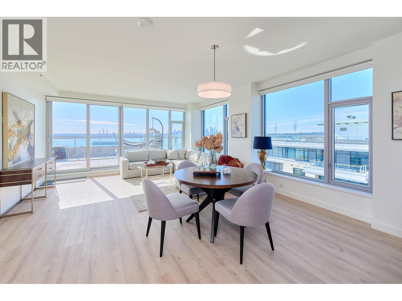 807 755 Harbourside Drive Property Photo 10