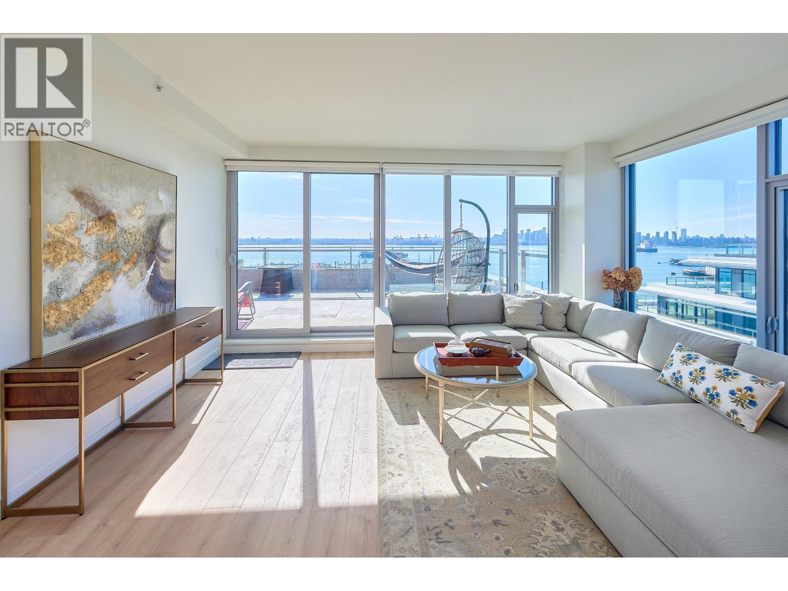807 755 Harbourside Drive Property Photo 11