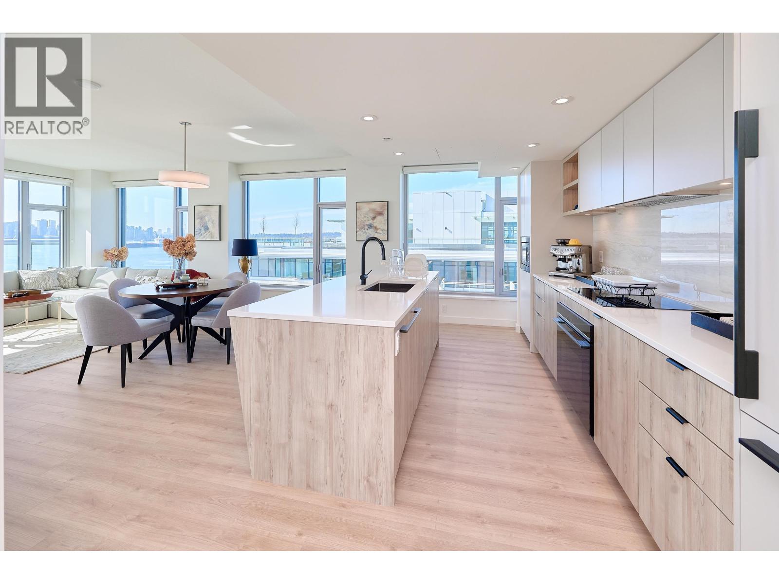 807 755 Harbourside Drive Property Photo 15