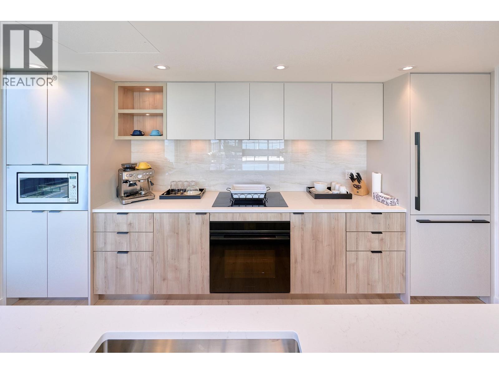 807 755 Harbourside Drive Property Photo 18