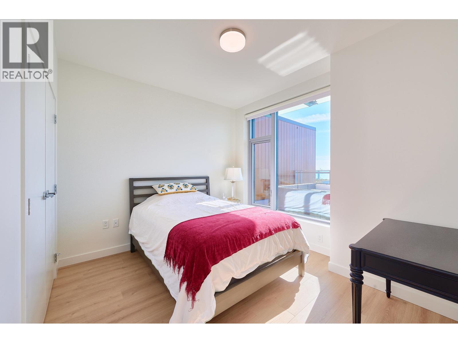 807 755 Harbourside Drive Property Photo 20