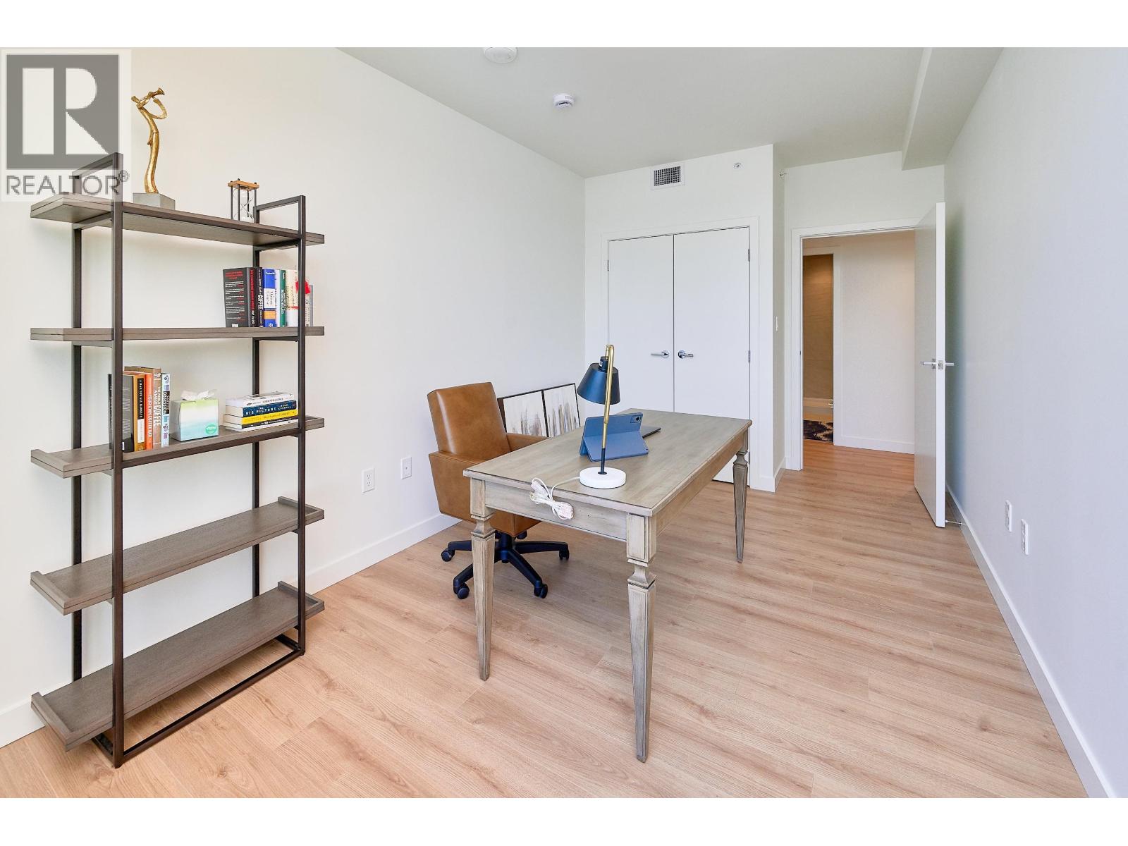 807 755 Harbourside Drive Property Photo 26