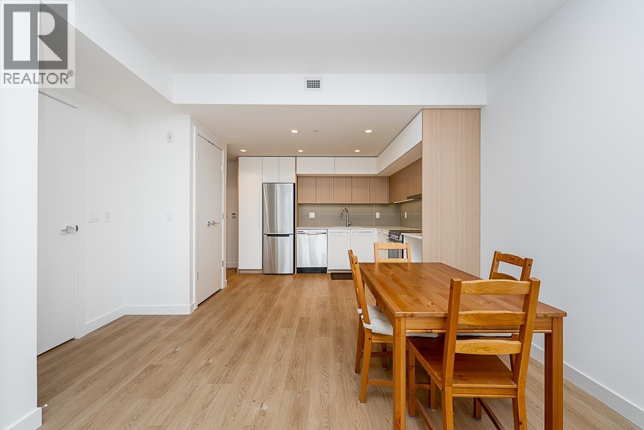 512 9888 University Crescent Property Photo 7