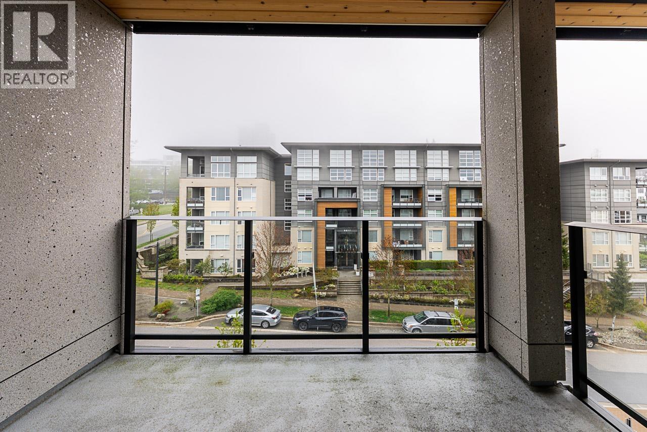 512 9888 University Crescent Property Photo 16