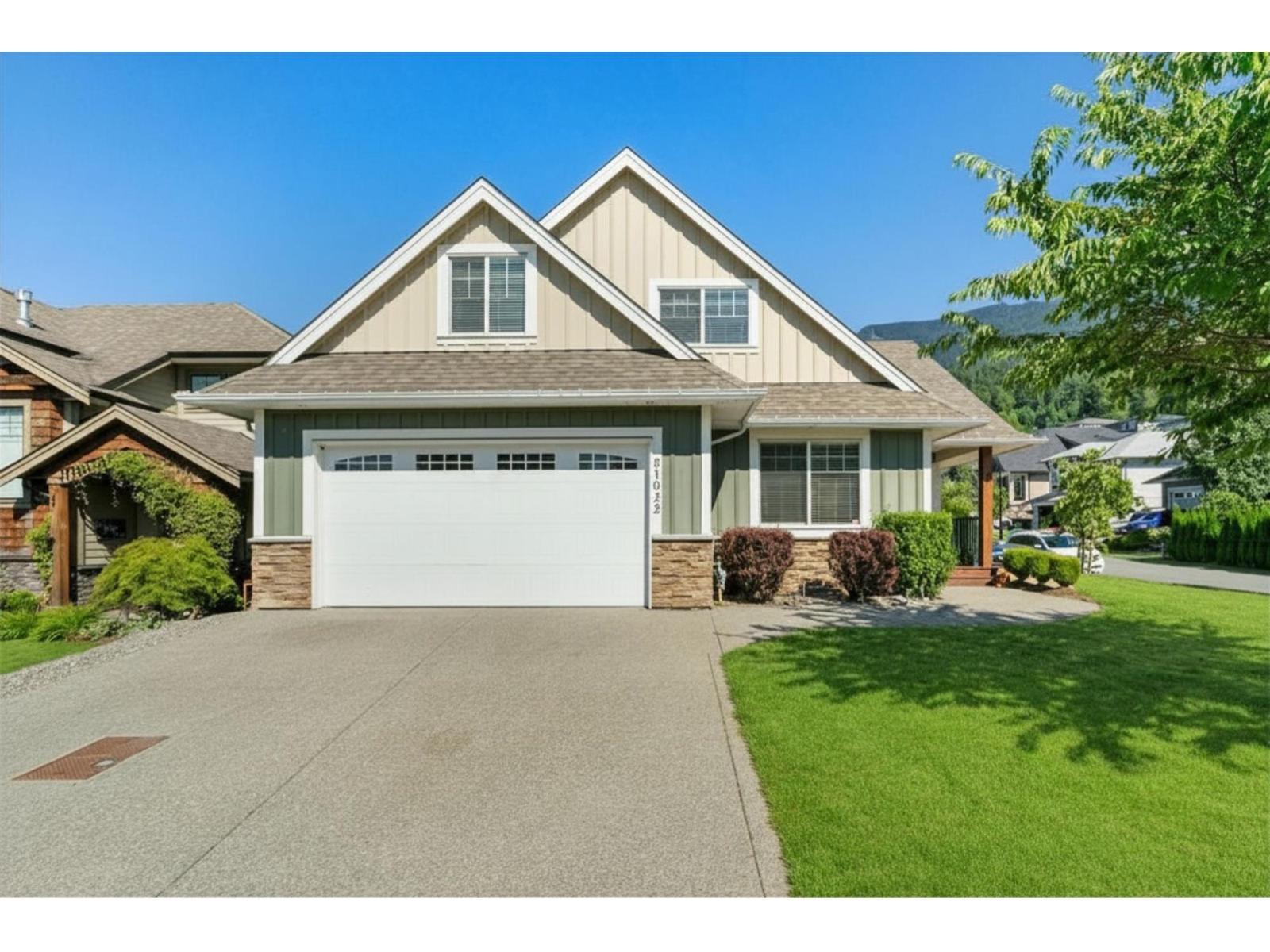 51022 SOPHIE Crescent