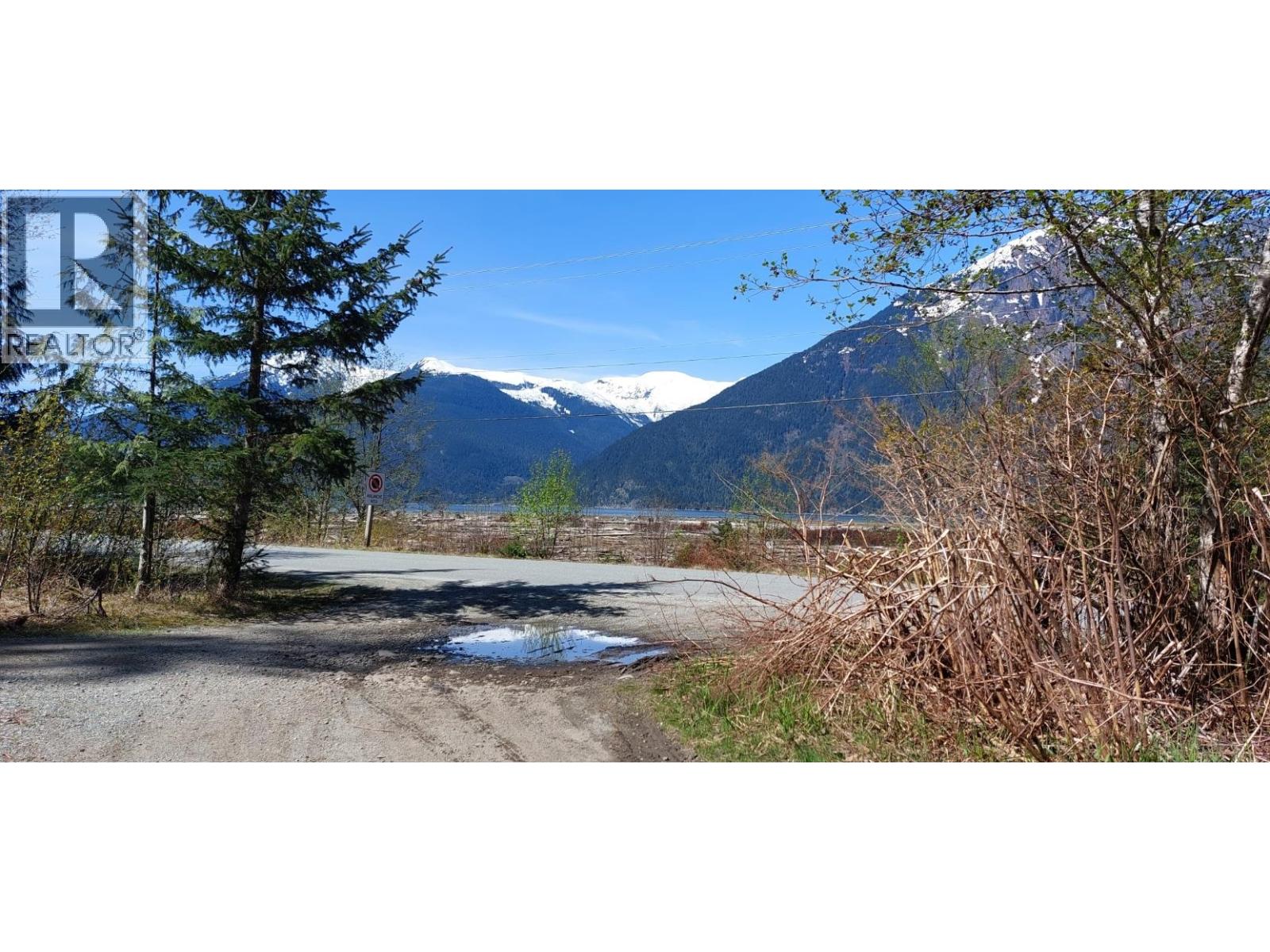 151 Mackenzie 20 Highway Property Photo 1