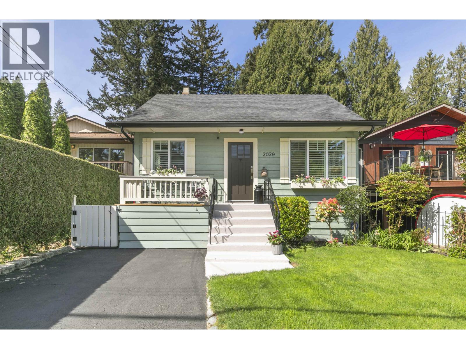 2029 Philip Avenue Property Photo 1