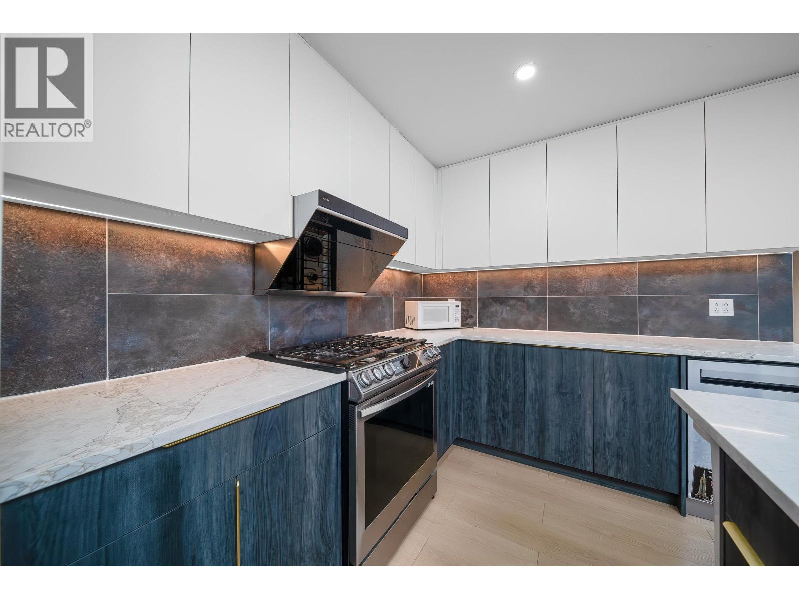 5186 10a Avenue Property Photo 15